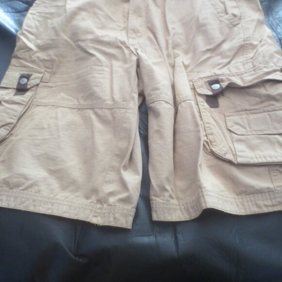 Stanley Cargo Shorts - Size 34 Men's. - Picture 5 of 9